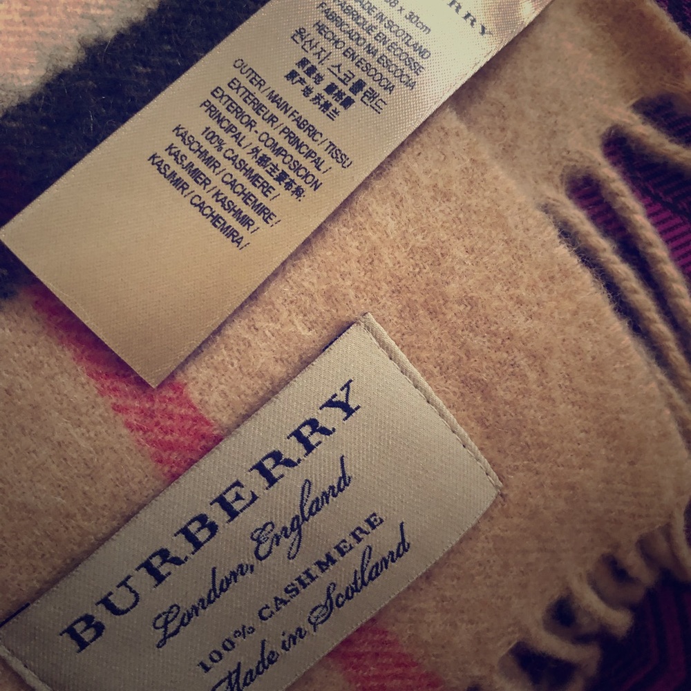 Burberry 100% cashmere scarf